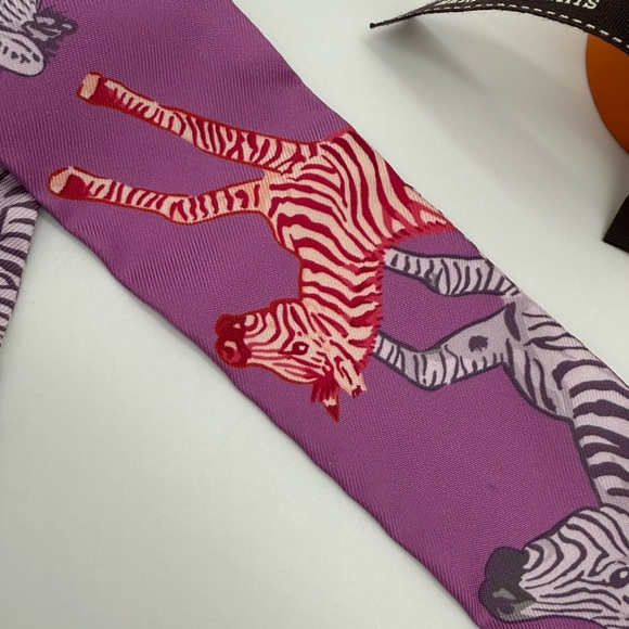 Authentic NEW Hermes twilly silk scarf - Picture 10 of 16